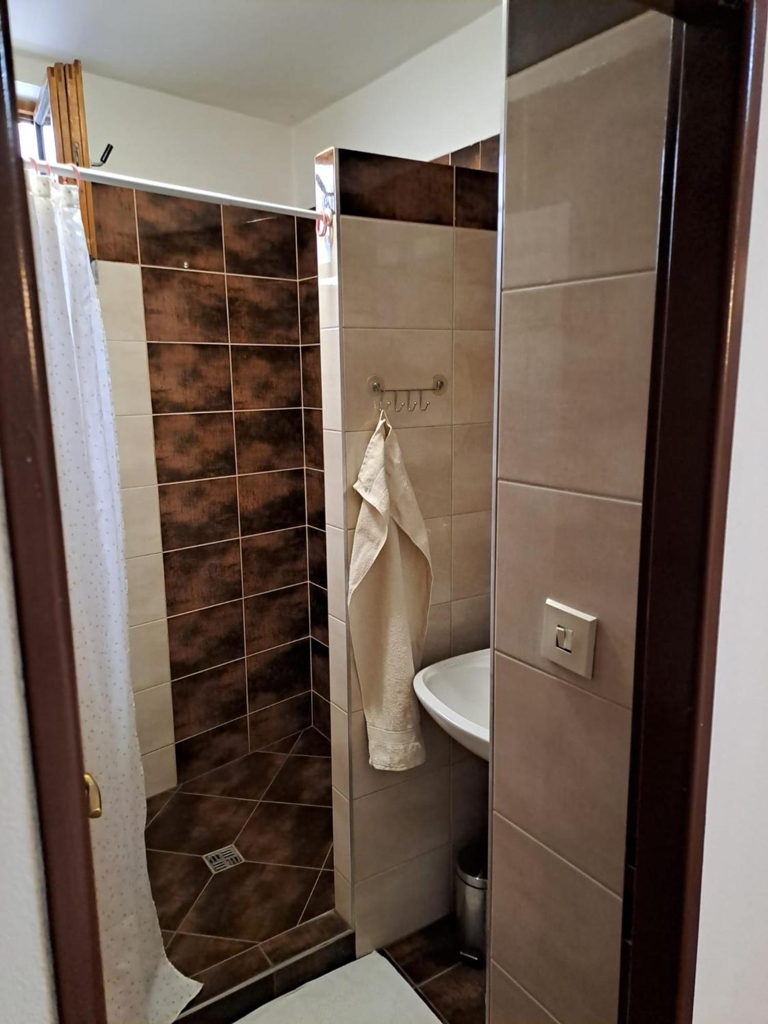 Apartman Romana Postorna Eksteriør bilde